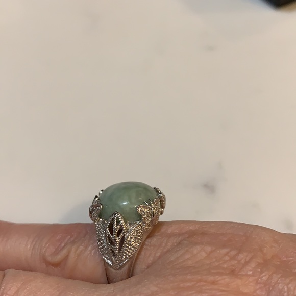 Sterling Silver Ladies Ring stone not sure - Picture 2 of 4